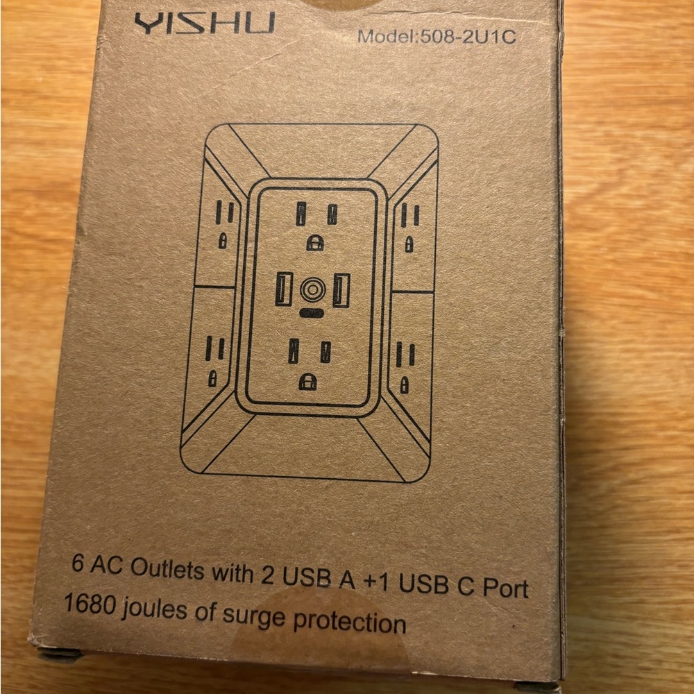 YISHU Multi Plug Outlet Surge Protector  6 Outlets, 3 USB Ports (1 USB-C), White